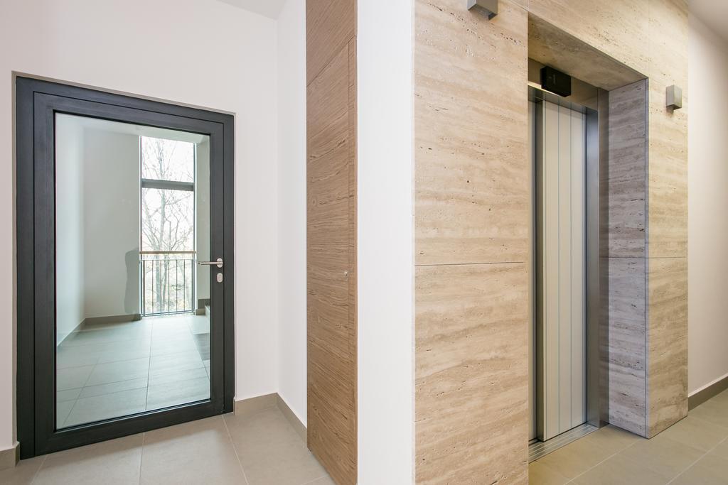 Executive 2-Bedroom Apartment Krakow Room photo